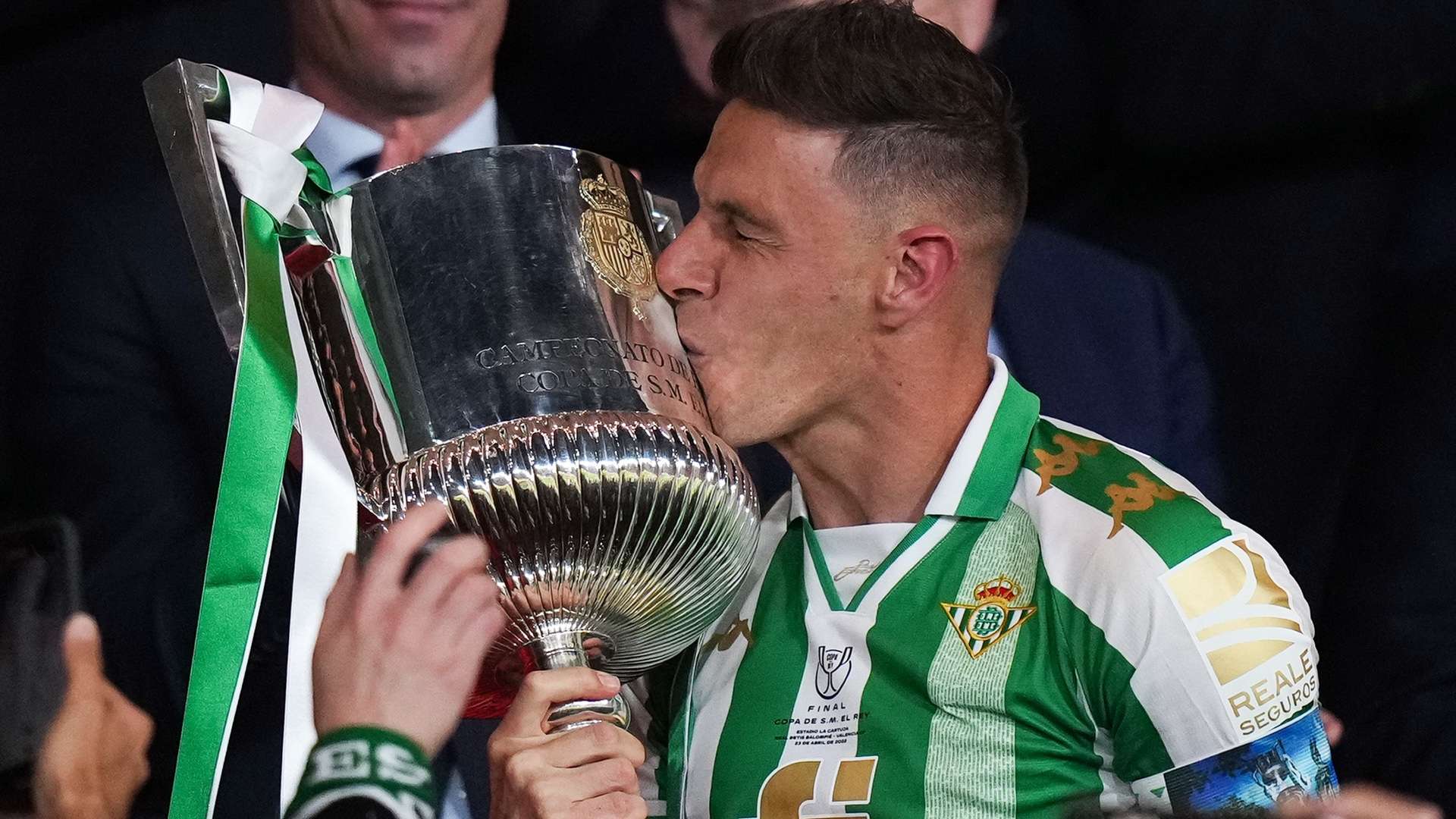 使得赛事更 使得赛事更